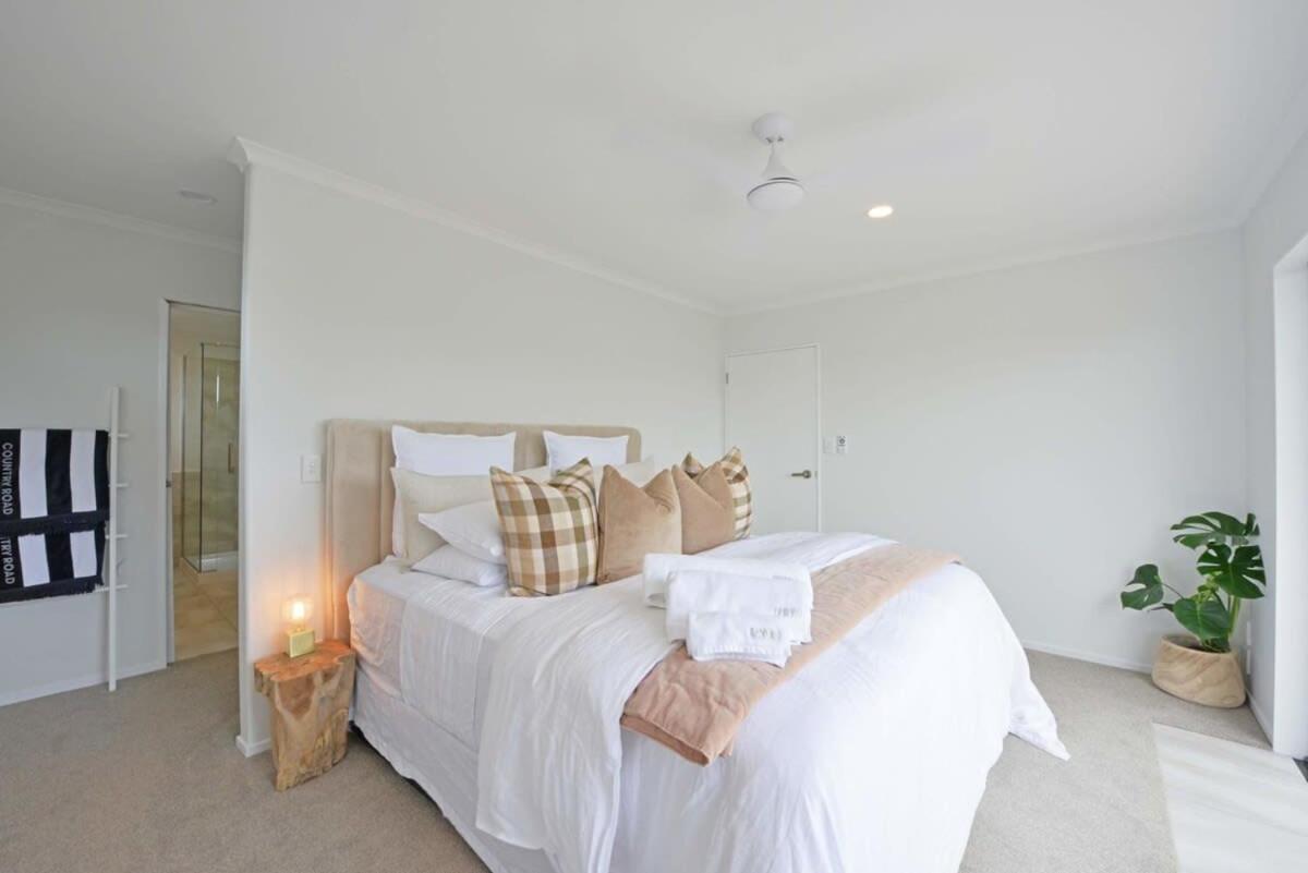 Escape To High End Comforts On Riverton Villa Mount Maunganui Exterior photo
