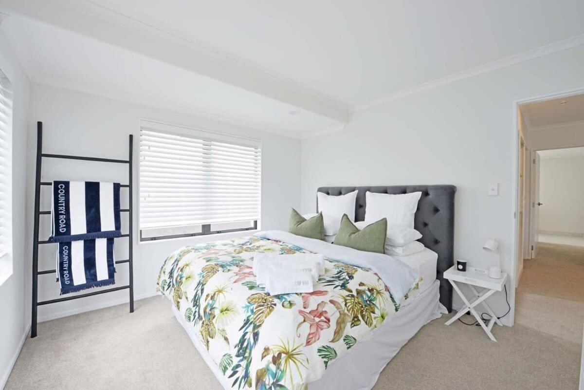 Escape To High End Comforts On Riverton Villa Mount Maunganui Exterior photo